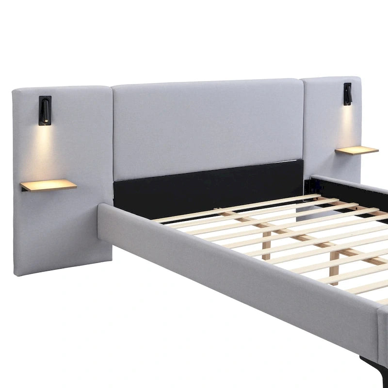 Lit plateforme en lin gris Rembourré avec tête de lit capitonnée, lumières de chevet et étagères de rangement, lit panneau chic