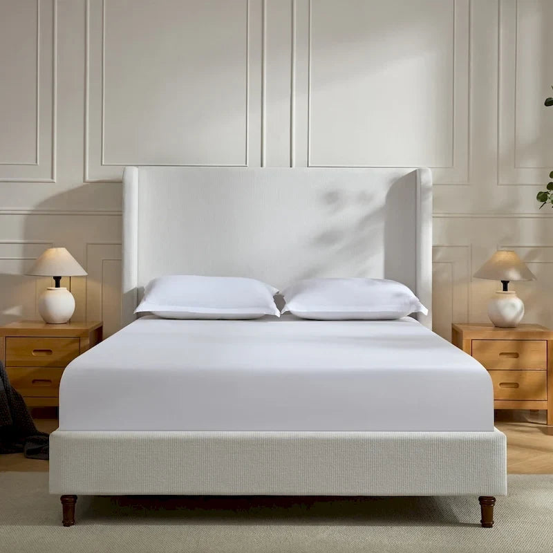 Lit capitonné à tête de lit haute, élégance et simplicité pour la chambre à coucher